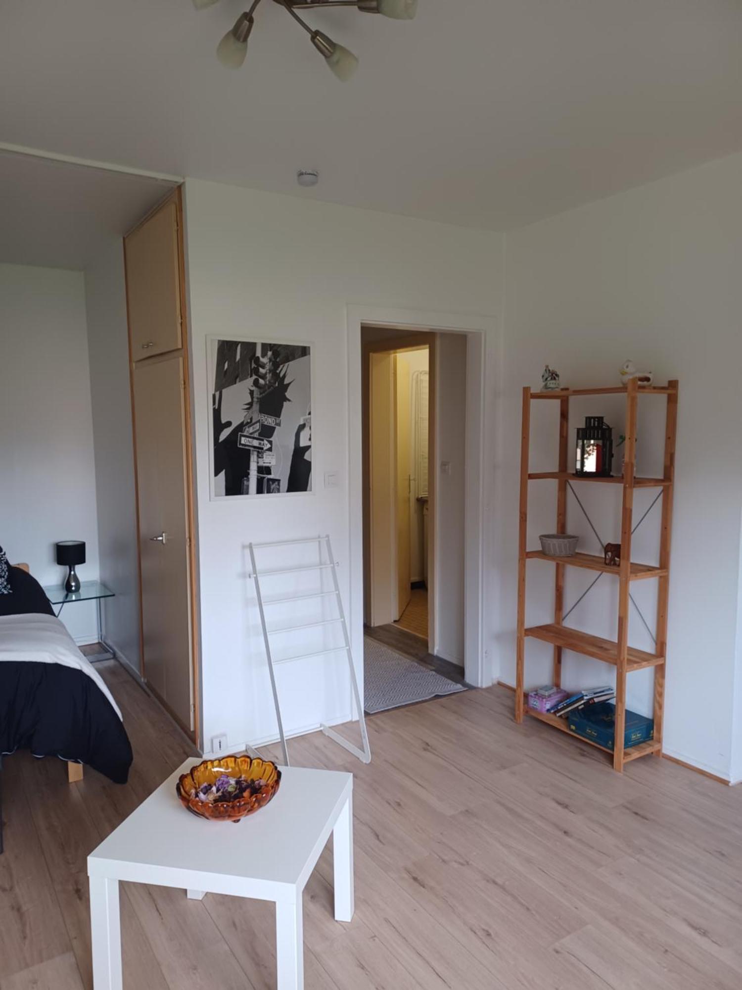Appartement Lumineux 1 Pièce Avec Parking Fermé Et Arrêt De Tram à 100 M Mulhouse